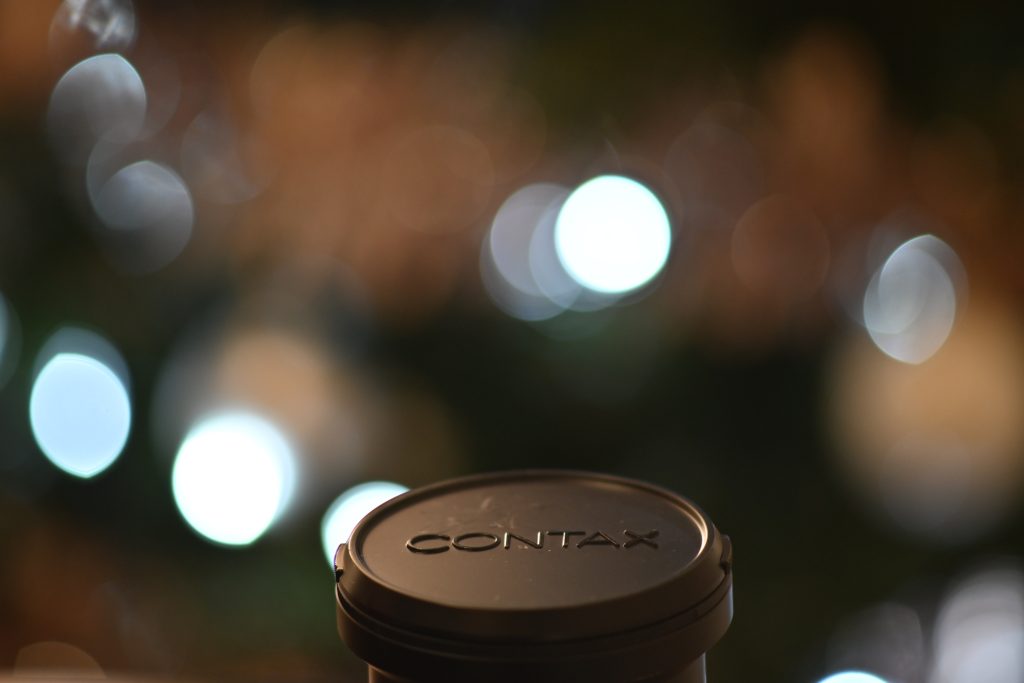 Contax Zeiss 180mm f2.8 bokeh @ f2.8.