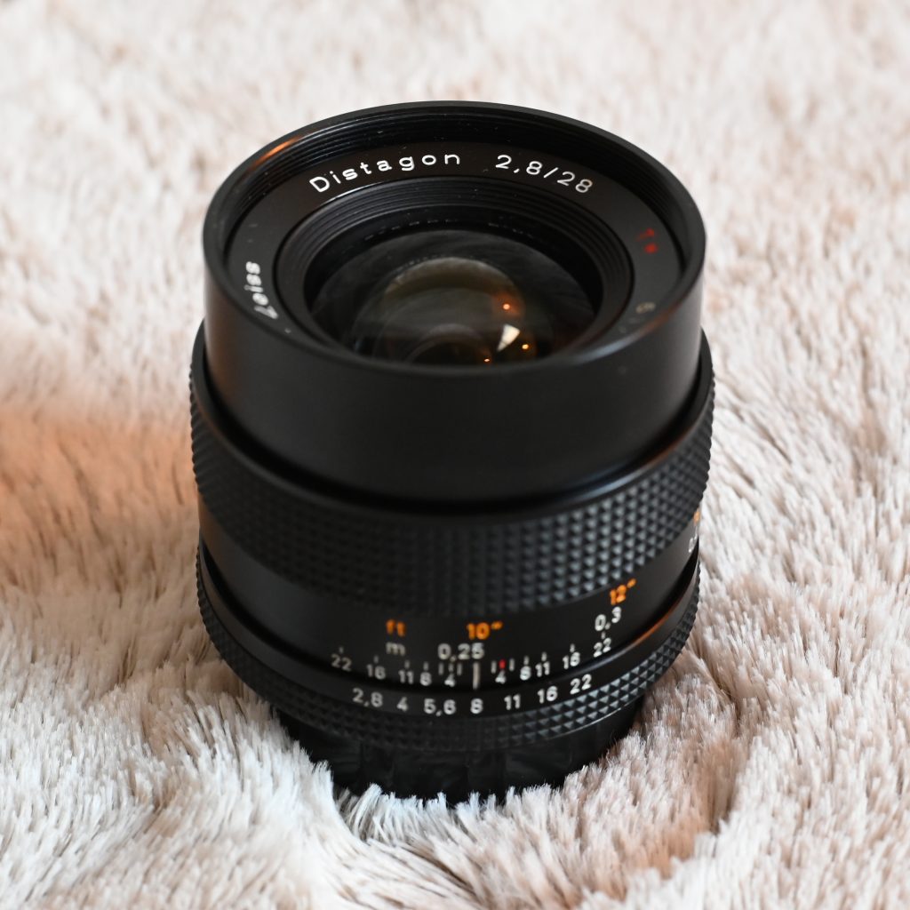 Image of CONTAX Zeiss 28mm f2.8 lens.